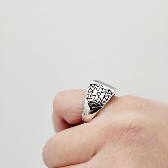 Brand New Silver & Black Square Ring Size: 9 US - Picture 6 of 9